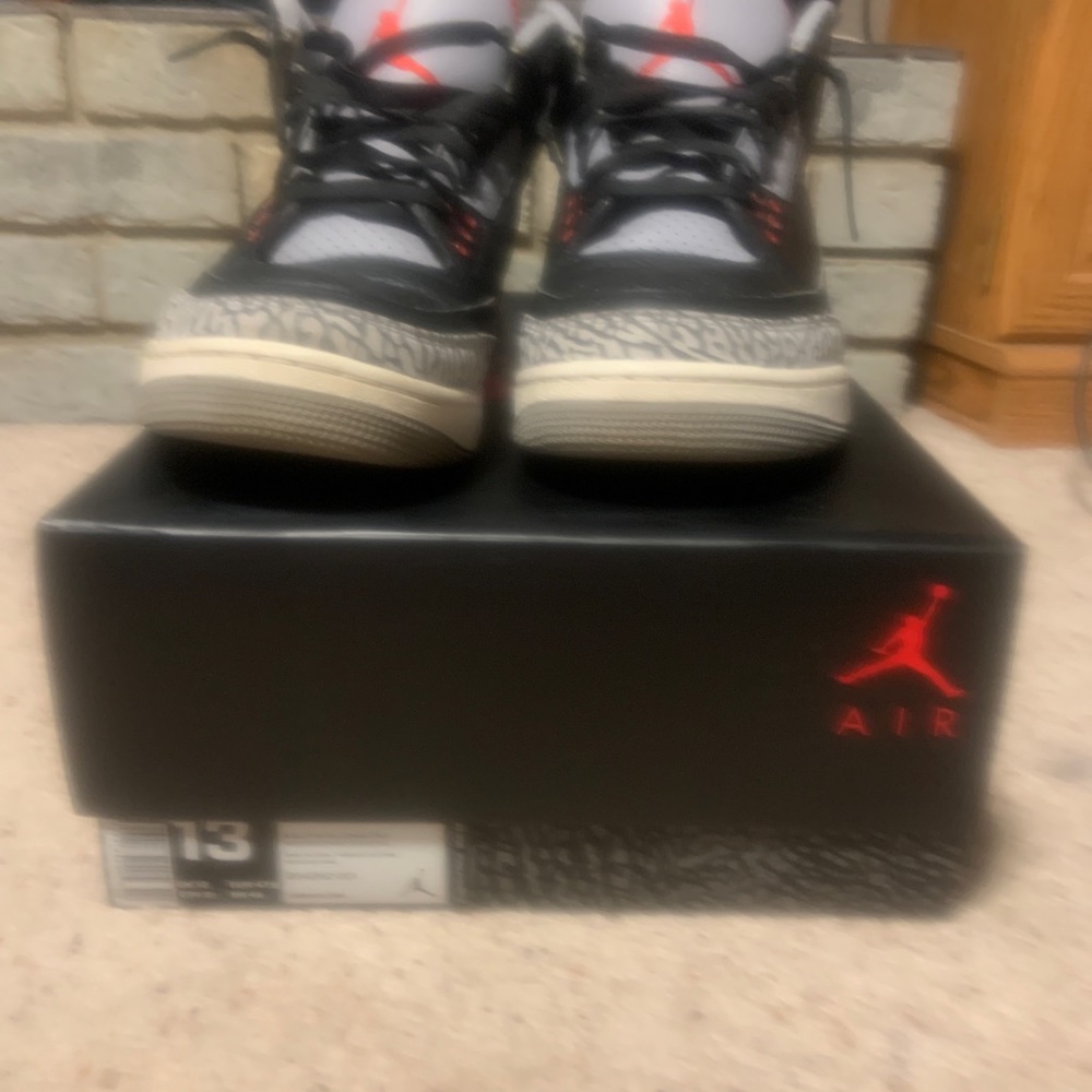 Nike air Jordan 3 retro black cement size 13 excellent condition with box